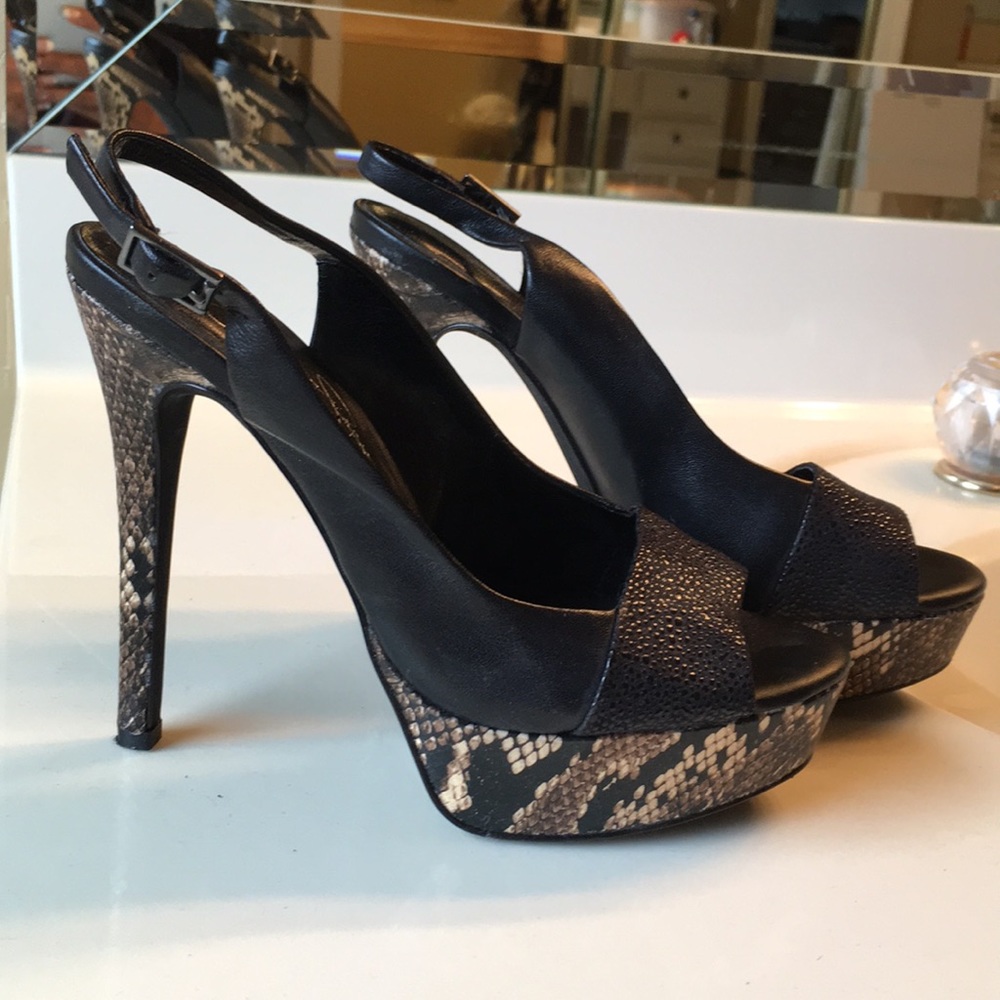 Jessica Simpson platforms snake skin accent. 6.